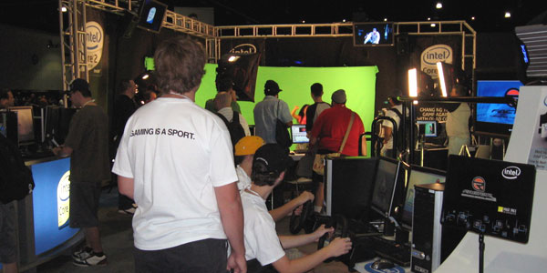 The green-screen for those who ventured onstage for a jump drive.