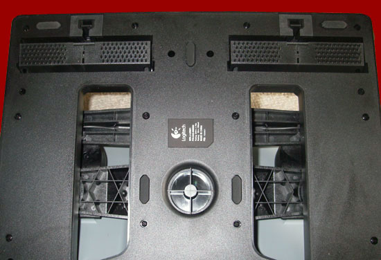 The bottom of the rudder unit showing the retractable spike strips for use on carpets.