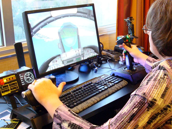 *Panther* tries out the Saitek X-65F Pro Flight HOTAS
