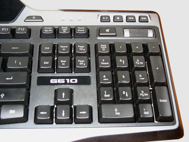 Logitech G510 Keyboard - Right side closeup