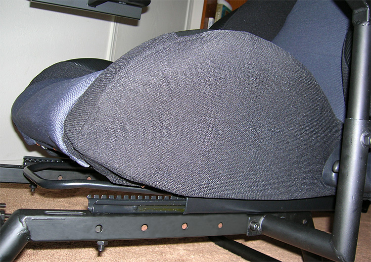 Obutto oZone Gaming Cockpit - the terrific seat