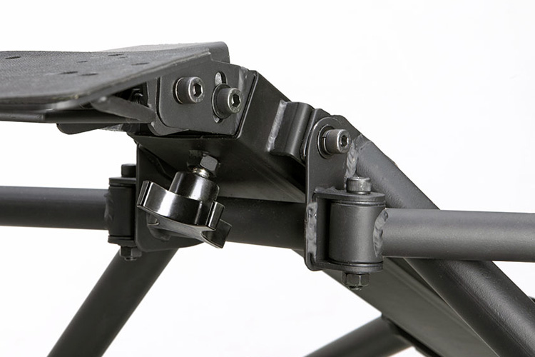 Obutto R3Volution - a close-up of the center spline
