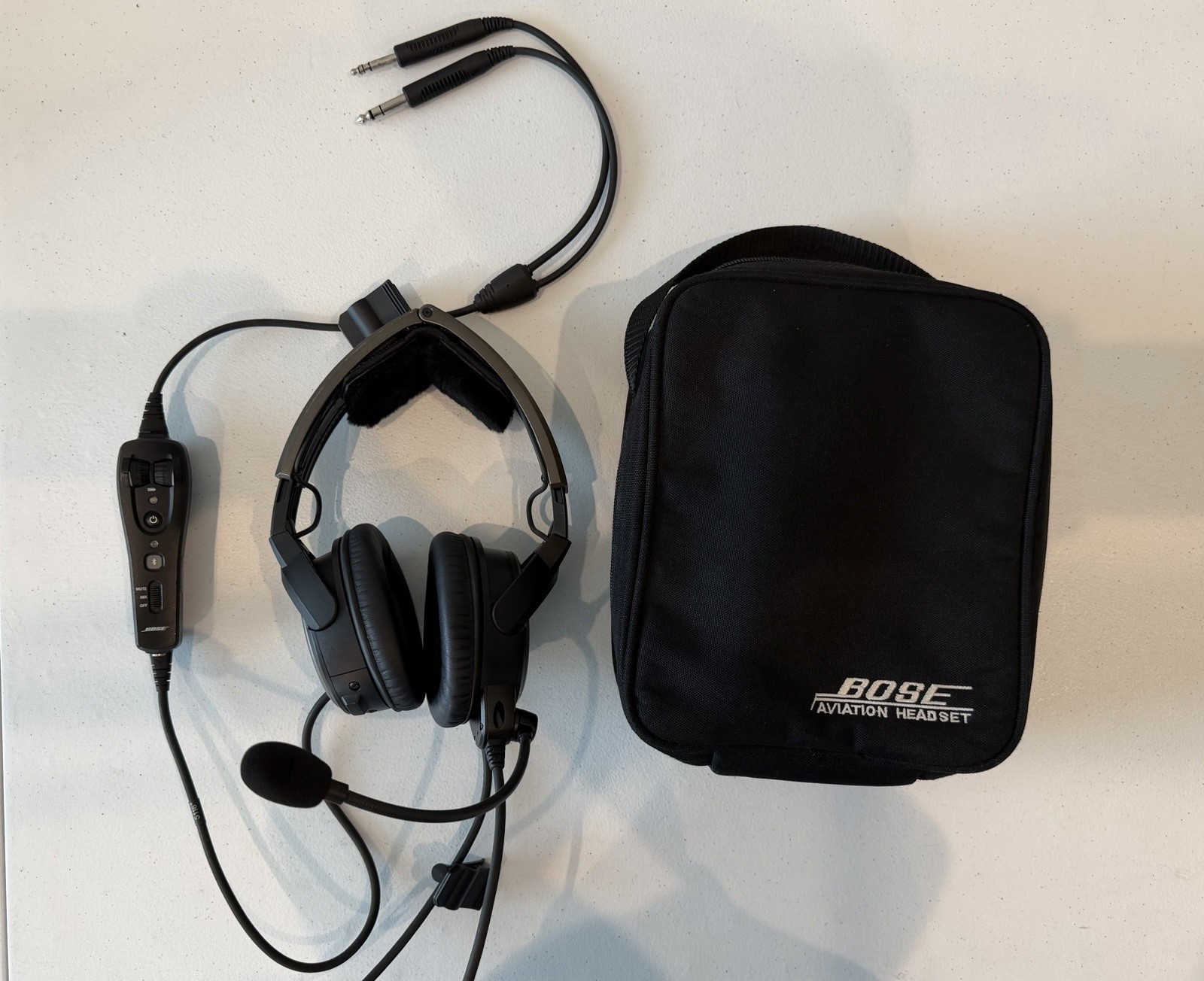 Bose A20 Aviation Headset with Bluetooth and Dual Plug Cable Black - Used Bose A20 Aviation Headset with Bluetooth and Dual Plug Cable Black - Used