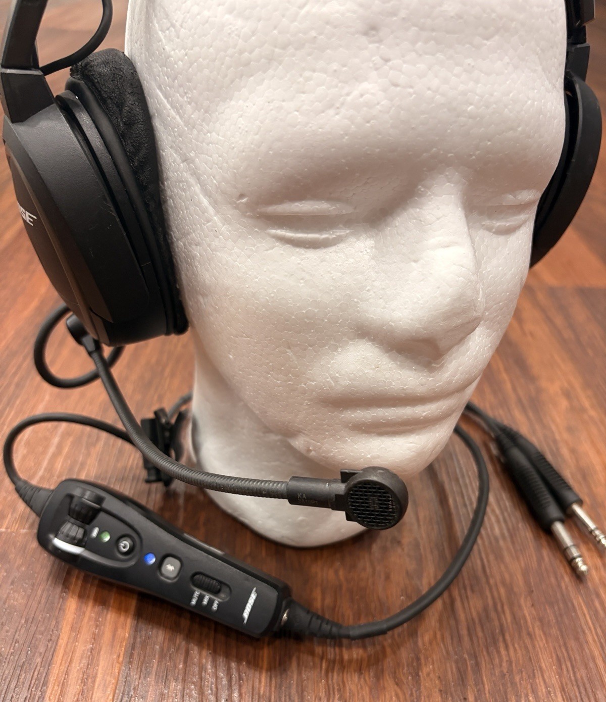 Bose A20 Aviation Headset with Pin Plug Control Module Bluetooth Mic Works READ