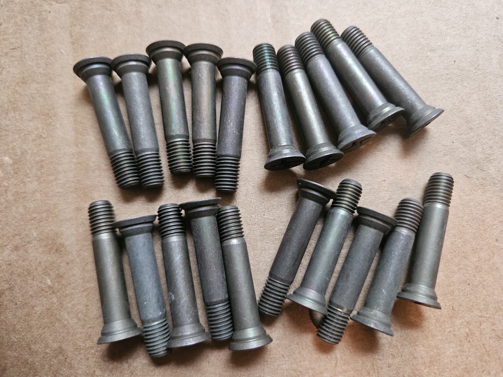 (50) Rare Vintage Aerospace Bolt 1023H4-15 Undercut Countersunk 1/4"-28 Lot / 50 (50) Rare Vintage Aerospace Bolt 1023H4-15 Undercut Countersunk 1/4"-28 Lot / 50