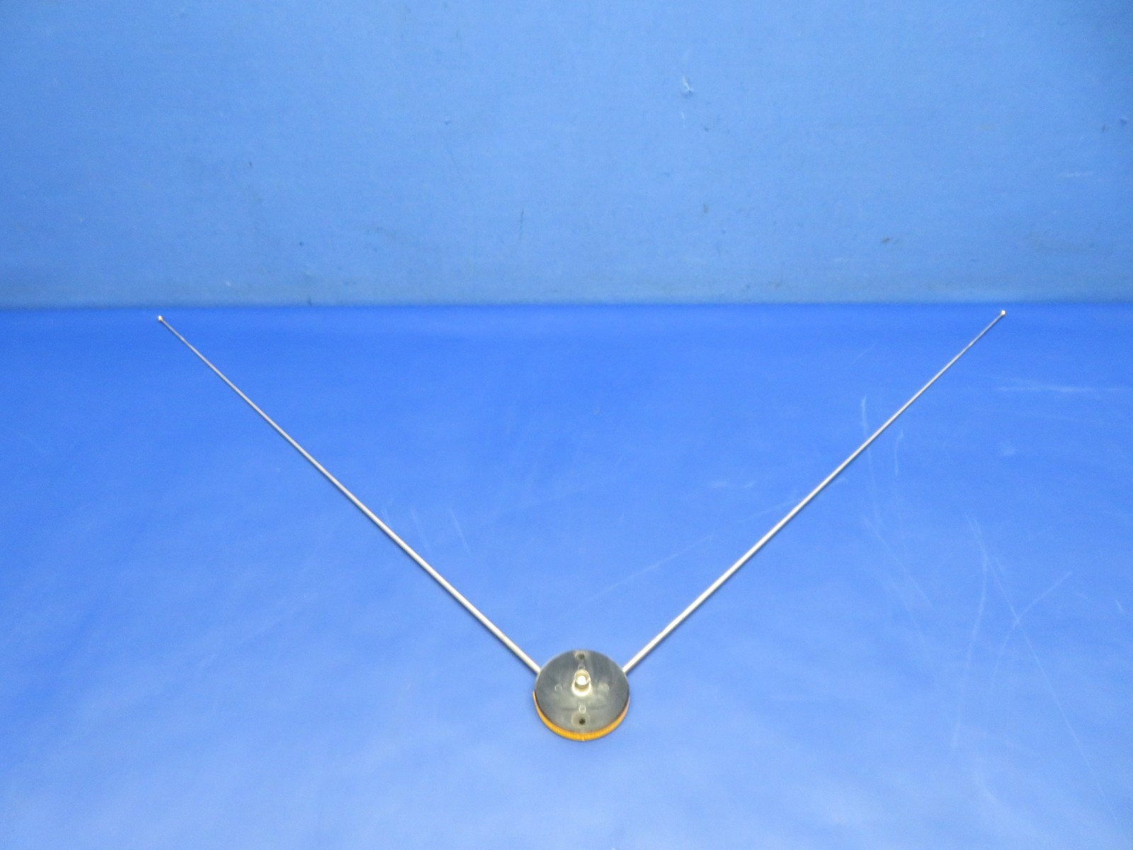 Rockwell Commander 112 Comant VOR/LOC/Glideslope Antenna P/N CI-158C (0926-103) Rockwell Commander 112 Comant VOR/LOC/Glideslope Antenna P/N CI-158C (0926-103)