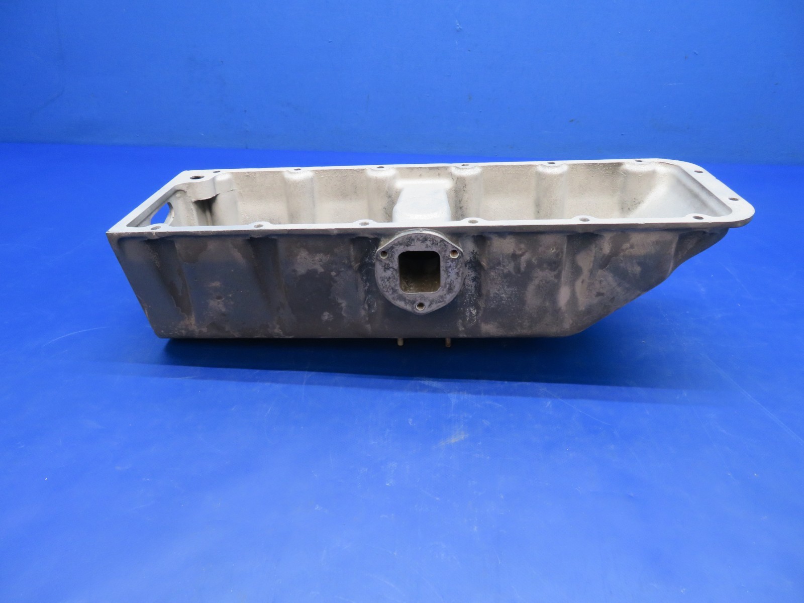 Repaired Continental C-145 / O-300 5-Bolt Oil Sump P/N 530763 (0926-407) Repaired Continental C-145 / O-300 5-Bolt Oil Sump P/N 530763 (0926-407)