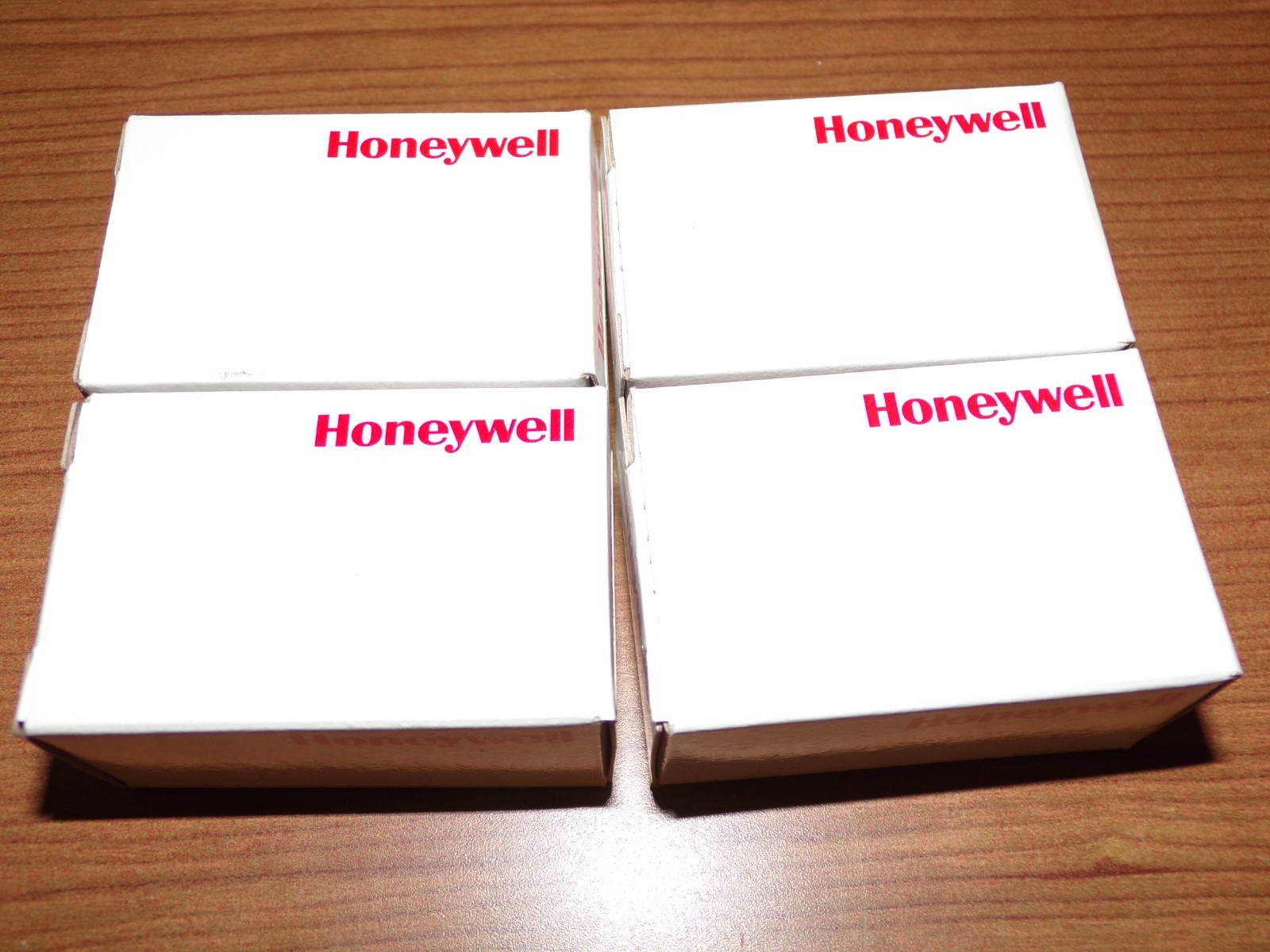 RV4LAYSA104A Honeywell Panel Mount Potentiometers 53C2100K RV4LAYSA104A Honeywell Panel Mount Potentiometers 53C2100K