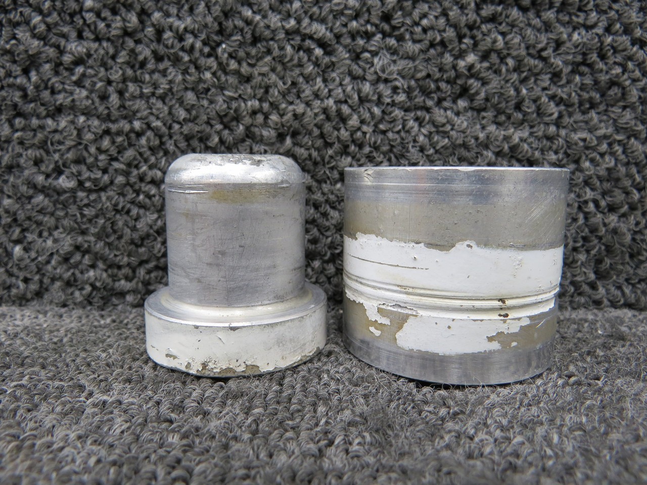 1442002-1, 1442001-2 Cessna 182P Axel Spacer and Bolt Bucket 1442002-1, 1442001-2 Cessna 182P Axel Spacer and Bolt Bucket
