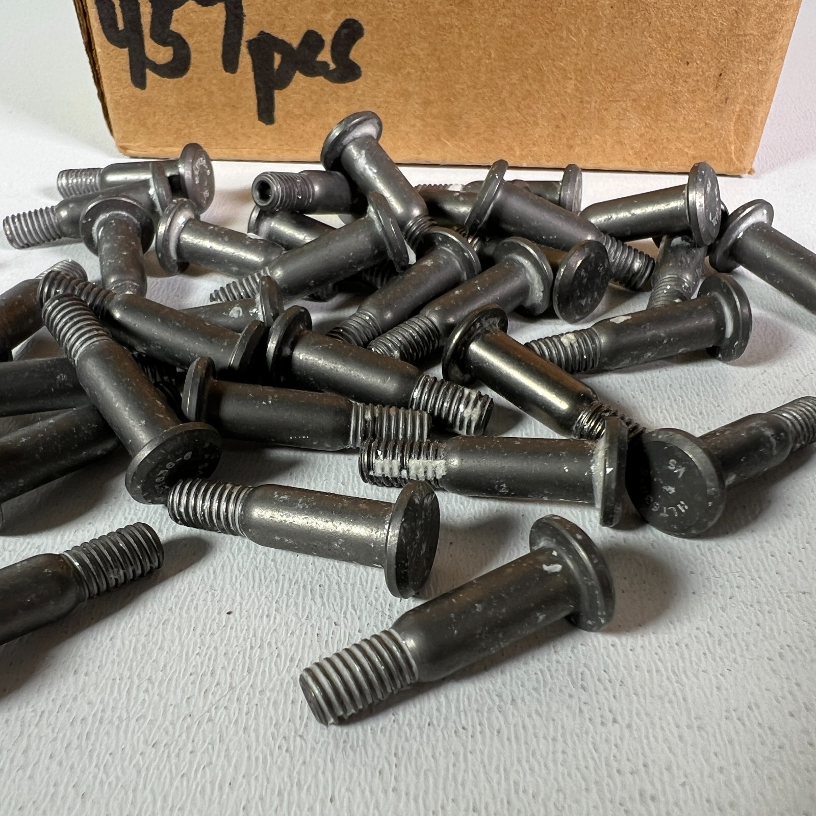Pin-Rivet Threaded (HLT636-6-8) Boeing Military Aircraft Surplus Part Lot 24x Pin-Rivet Threaded (HLT636-6-8) Boeing Military Aircraft Surplus Part Lot 24x