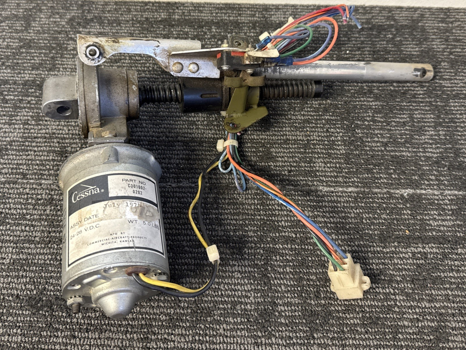 Commercial Aircraft Pro. Cessna Flap Actuator Motor P/N: C30102-0102 (24/28V) Commercial Aircraft Pro. Cessna Flap Actuator Motor P/N: C30102-0102 (24/28V)
