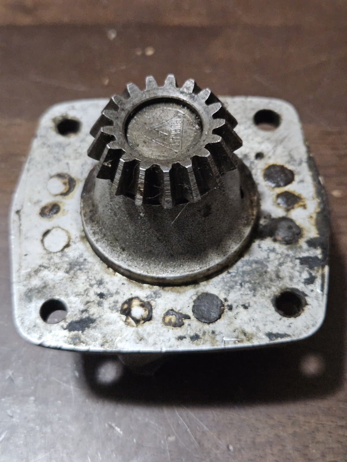 Cessna 150 CONTINENTAL O-200 VACUUM PUMP ADAPTER WITH GEAR Cessna 150 CONTINENTAL O-200 VACUUM PUMP ADAPTER WITH GEAR
