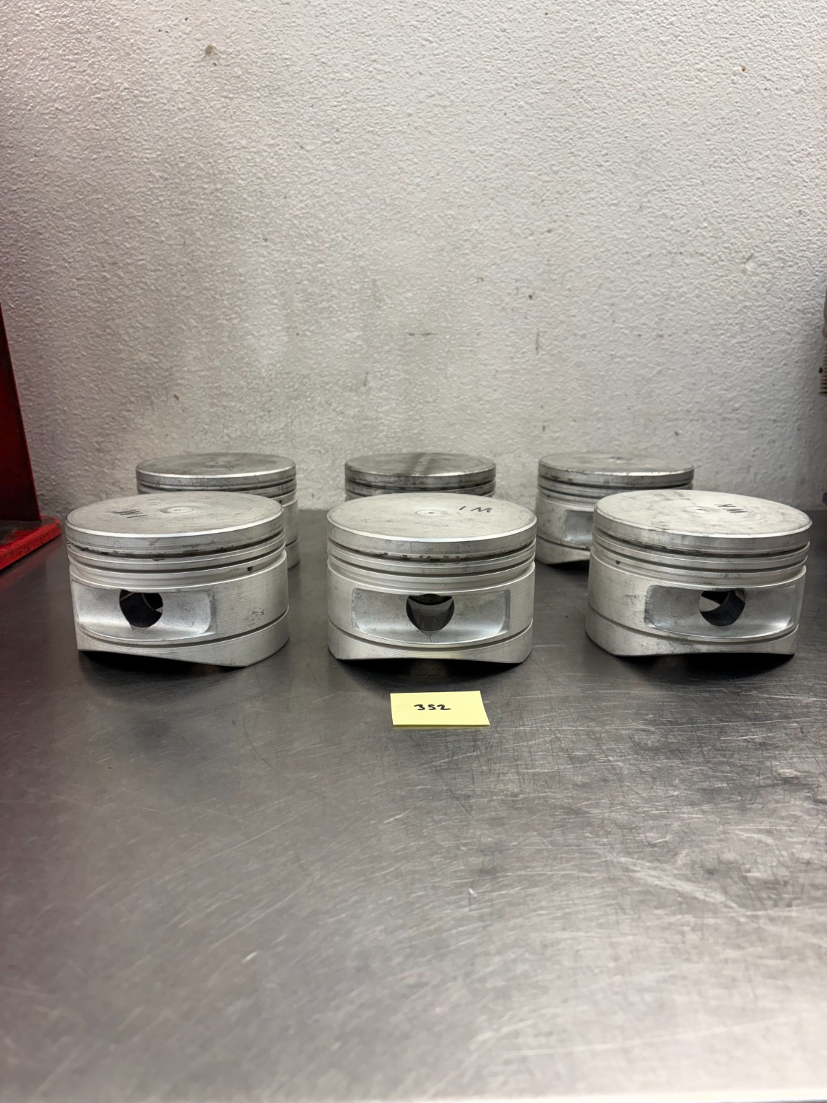 Continental Aircraft Engines - New old stock 520 Pistons Continental Aircraft Engines - New old stock 520 Pistons