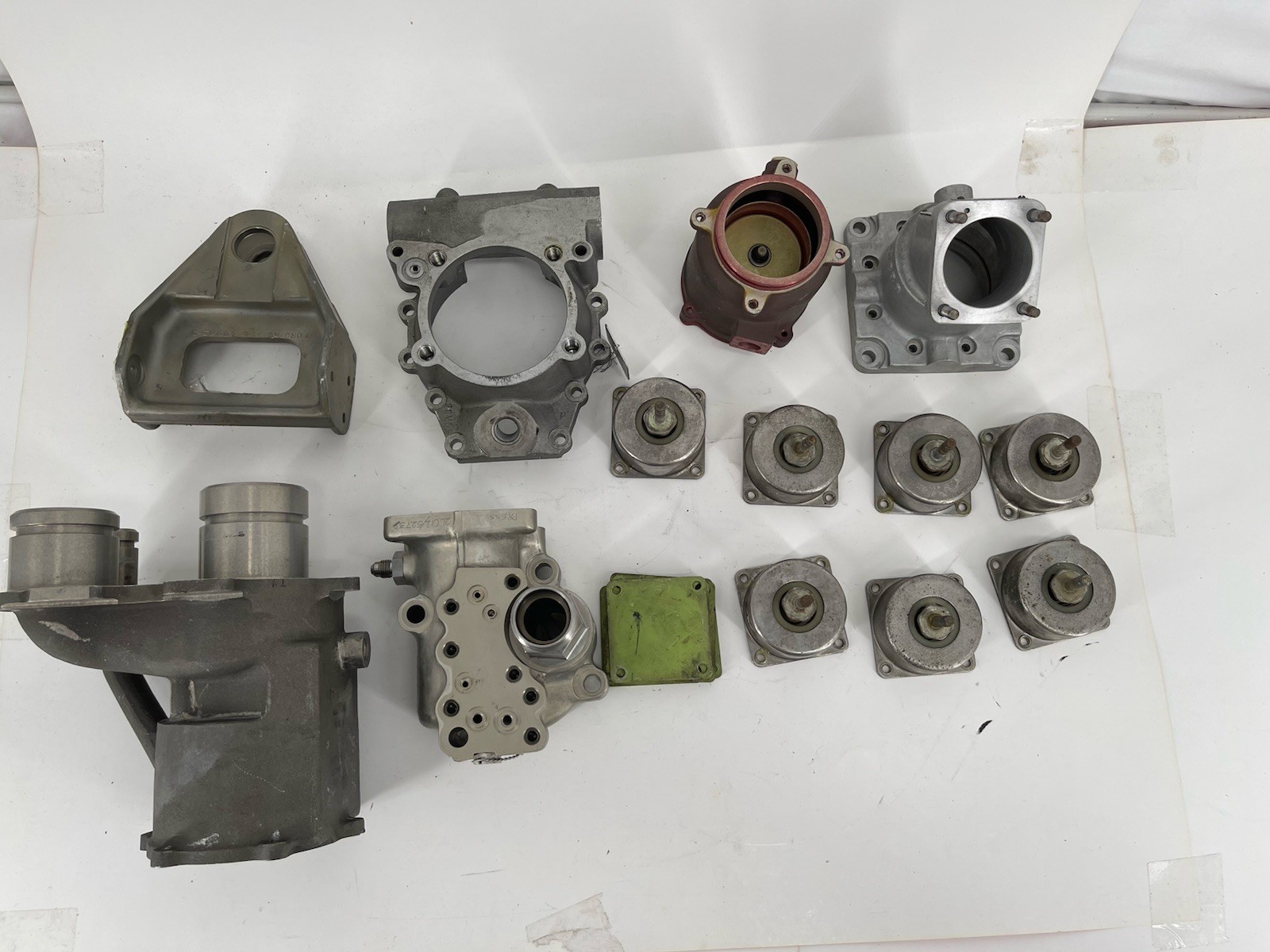 Aircraft Jet Valve Body Housing Component Engine Boeing parts Aviation #602 Aircraft Jet Valve Body Housing Component Engine Boeing parts Aviation #602