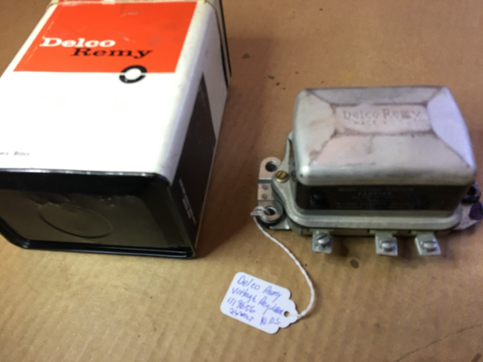 Aircraft Delco Remy Voltage Regulator Box Wear 1119656 24 Volt Aircraft Delco Remy Voltage Regulator Box Wear 1119656 24 Volt