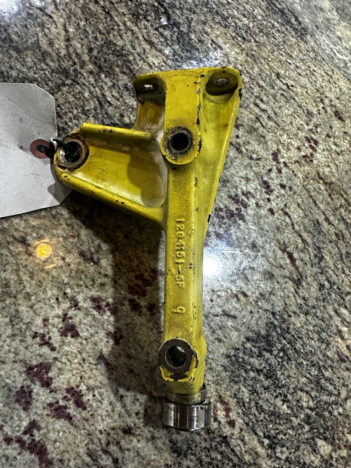 Cessna 210 Gear Saddle 1294151-1 LH left hand side No AD newest version Cessna 210 Gear Saddle 1294151-1 LH left hand side No AD newest version