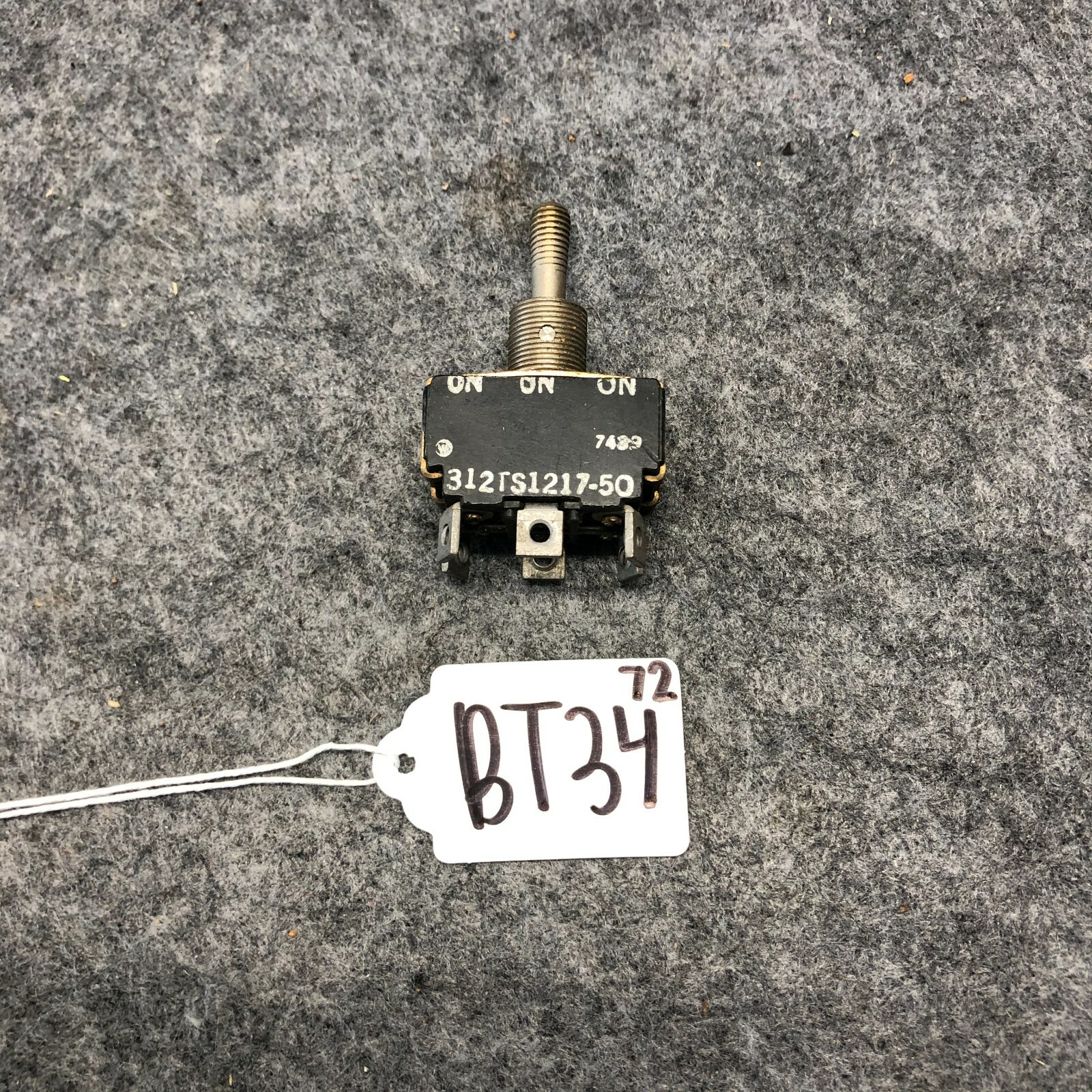 Cessna Flap Switch P/N 312TS1217-50 Cessna Flap Switch P/N 312TS1217-50