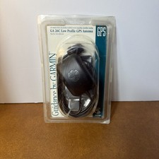 Garmin Low Profile GPS Remote Antenna GA 26C 010-10052-04 + Suction Mount picture