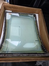 101-384025-23 Windshield NON-SERVICEABLE/NO PAPERWORK Beechcraft Textron picture