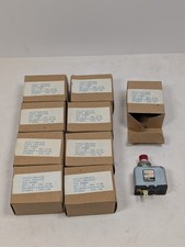 Nartron 440B 083 Buzz Liote Indicator Light / Alarm 440BH2 NSN 6220-21-890-6530 picture