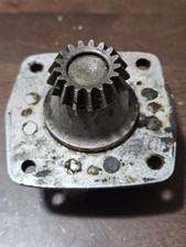 Cessna 150 CONTINENTAL O-200 VACUUM PUMP ADAPTER WITH GEAR picture