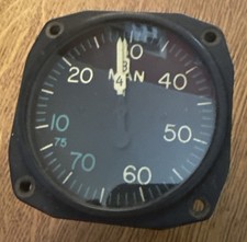 Vintage/ American Meter Co. / Aviation Manifold Dual Engine Pressure Gauge - picture