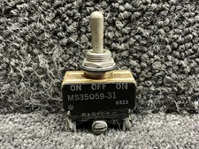 MS35059-31 (Alt: 8832K6) Beechcraft Three Position Reset, Toggle Switch picture